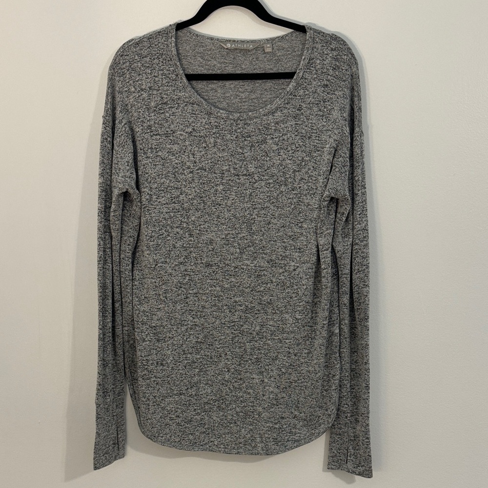 EUC Athleta Heathered Gray Long Sleeve Top